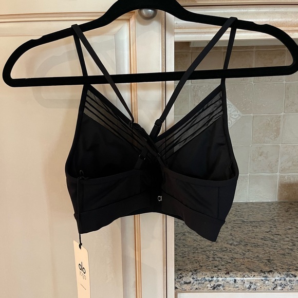 Alo Yoga Ultimate Bra - Picture 3 of 4